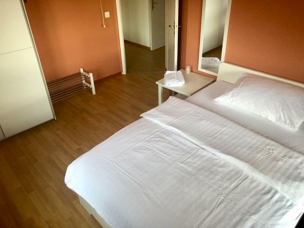 Room Bistro 33 Commugny Εξωτερικό φωτογραφία